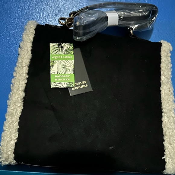 Badgley Mischka Black Vegan Suede Trimmed w/
Sherpa  working lock & key NWT - Picture 2 of 3
